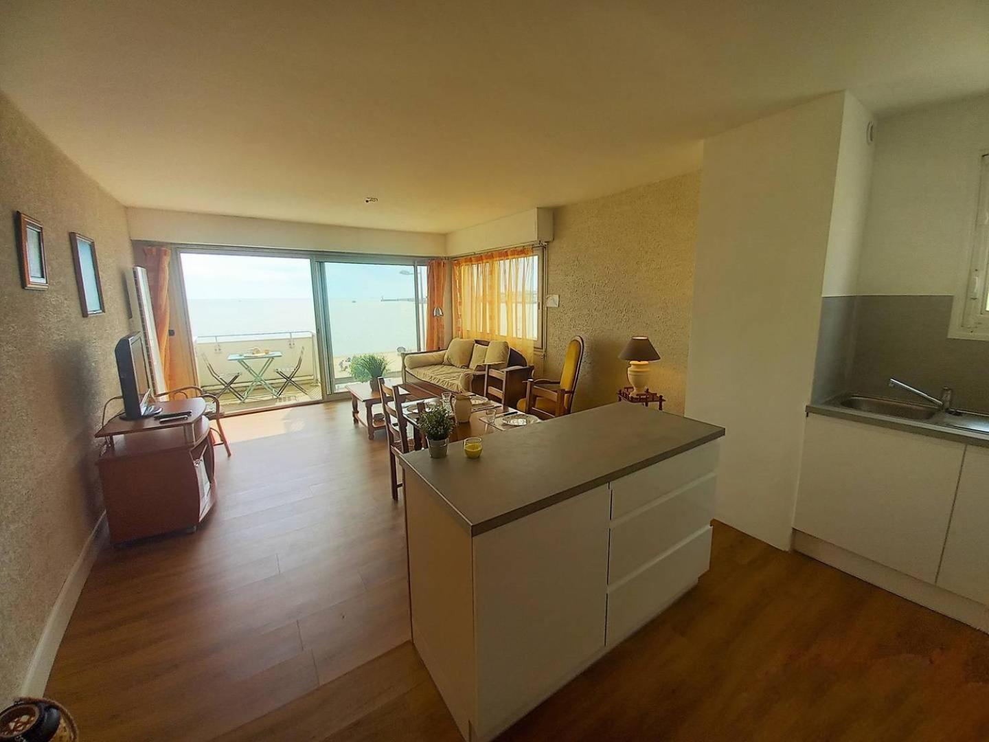 Royan - Vue Mer Pour Cet Appartement Face A La Plage - Grande Conche 외부 사진