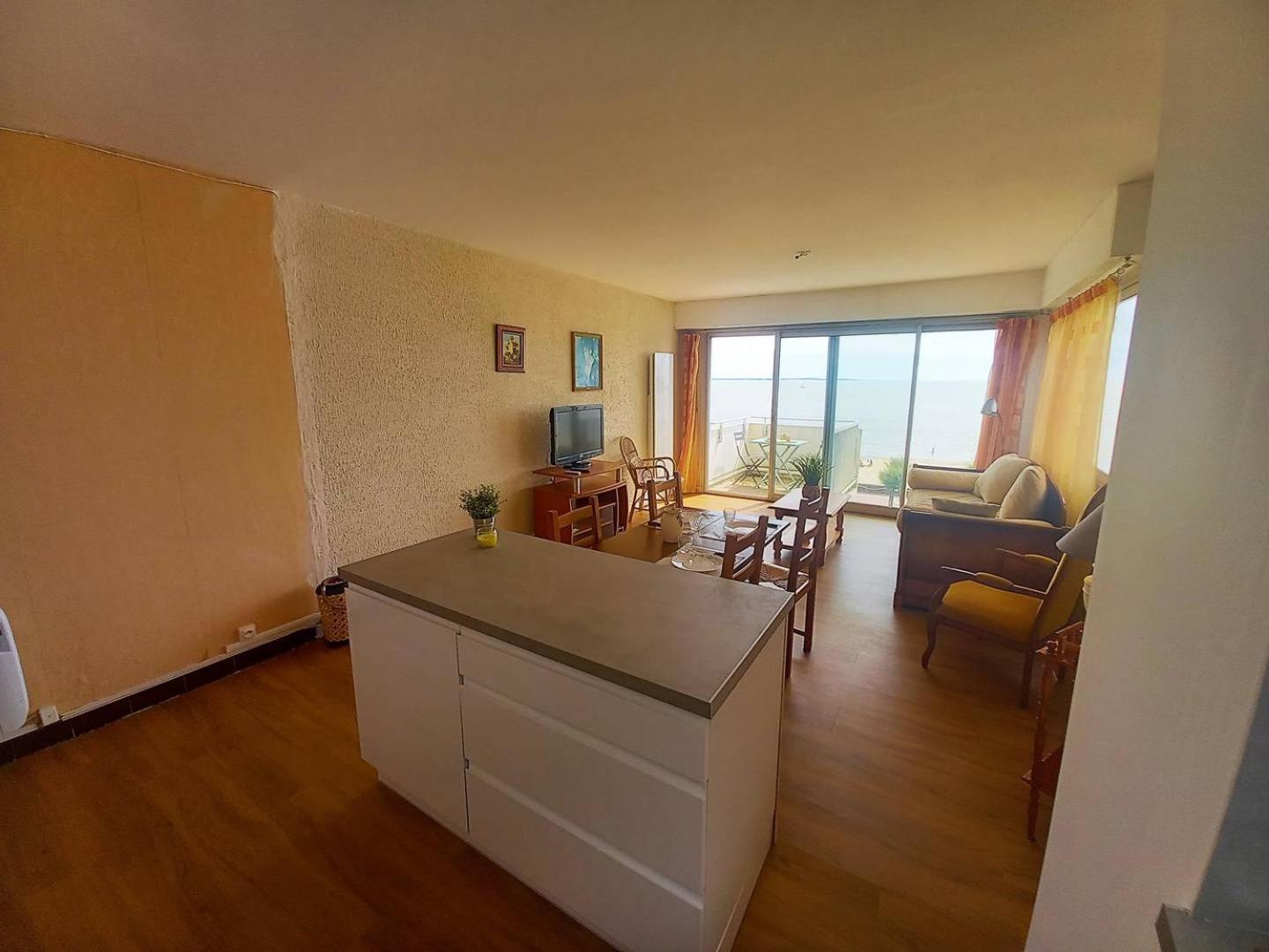 Royan - Vue Mer Pour Cet Appartement Face A La Plage - Grande Conche 외부 사진