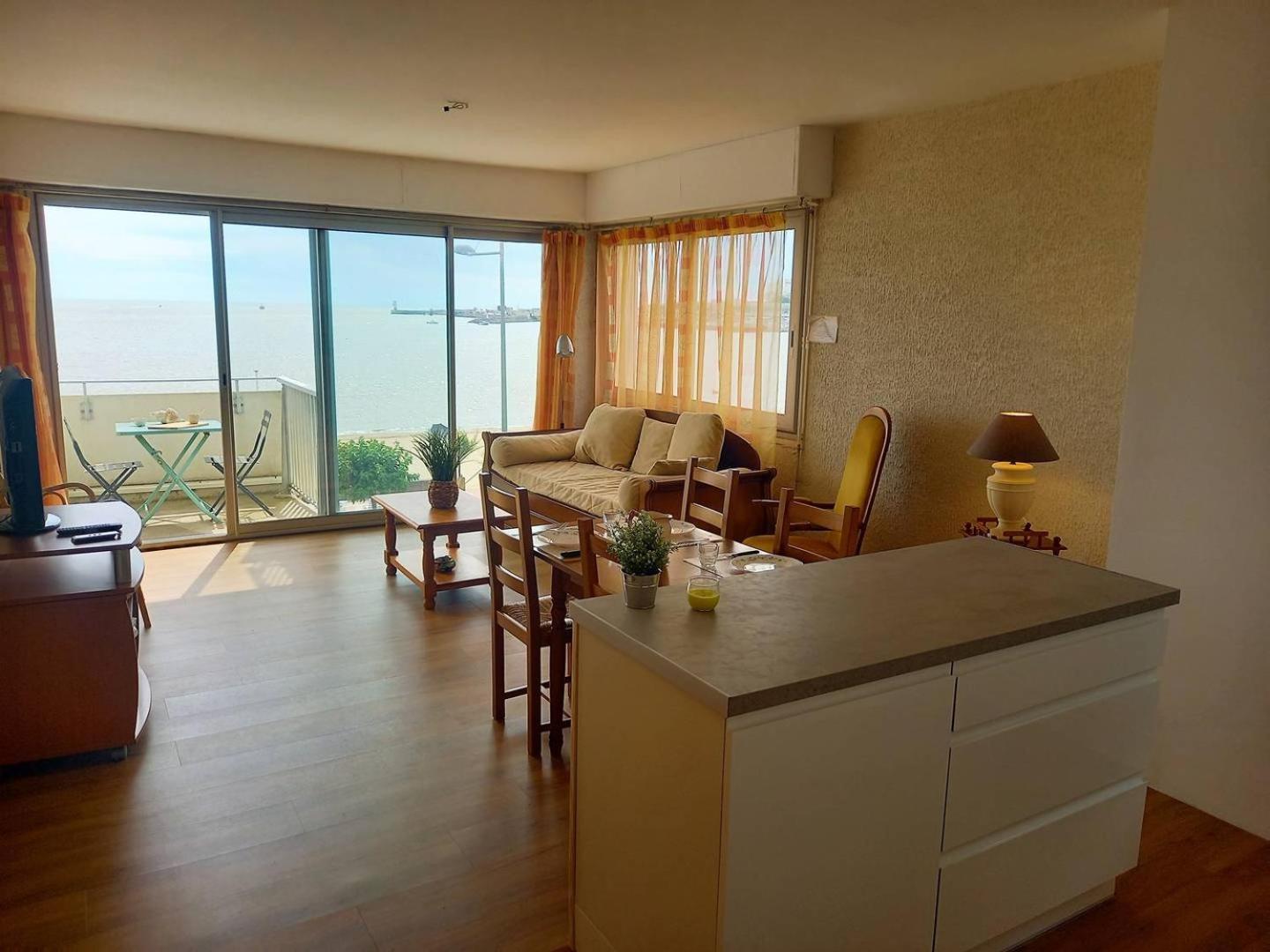 Royan - Vue Mer Pour Cet Appartement Face A La Plage - Grande Conche 외부 사진