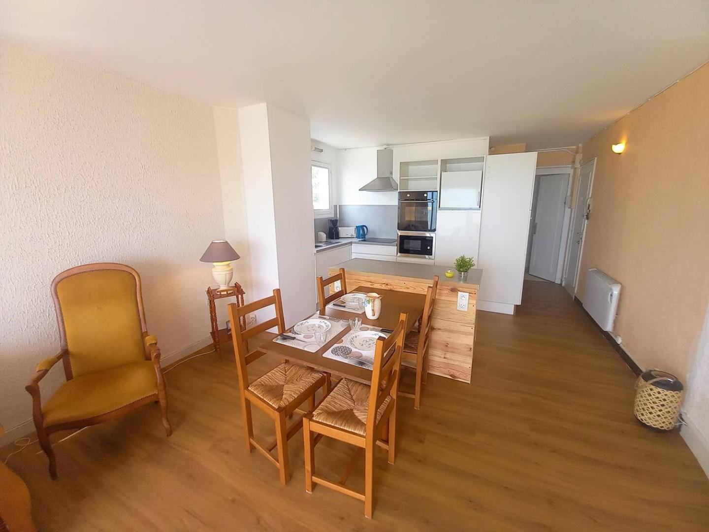 Royan - Vue Mer Pour Cet Appartement Face A La Plage - Grande Conche 외부 사진