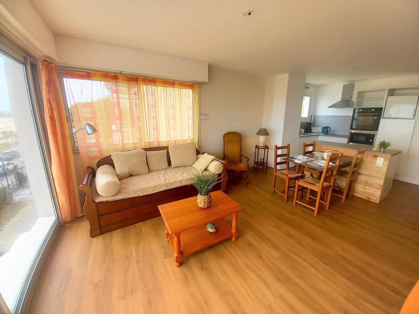 Royan - Vue Mer Pour Cet Appartement Face A La Plage - Grande Conche 외부 사진